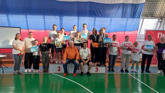 Спортивный азарт и тепло семейного очага: в Красной Горбатке прошёл фестиваль «Семейная команда»